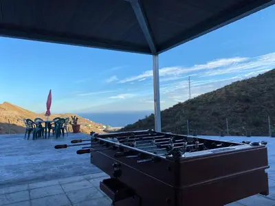 Vista general de una montaña o vista desde la casa o chalet