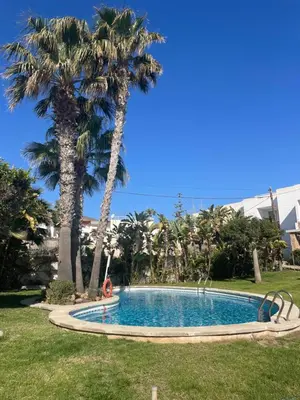 Piscina en o cerca de PARADISE