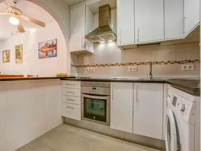 Una cocina o zona de cocina en Retreat Near Vera Beaches