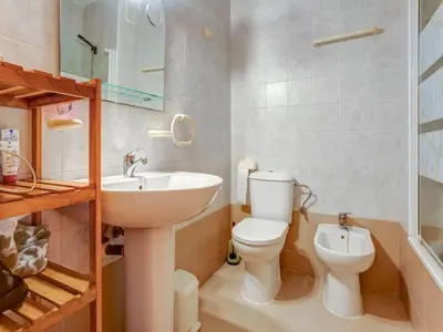 Un baño de Retreat Near Vera Beaches