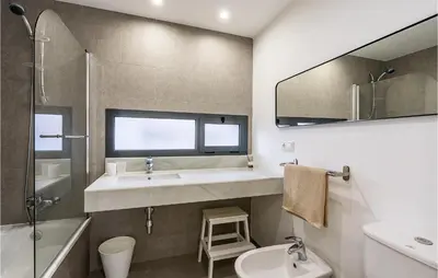 Un baño de 2 Bedroom Beautiful Apartment In Vera