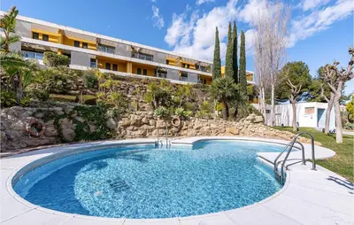 Piscina en o cerca de 2 Bedroom Beautiful Apartment In Vera