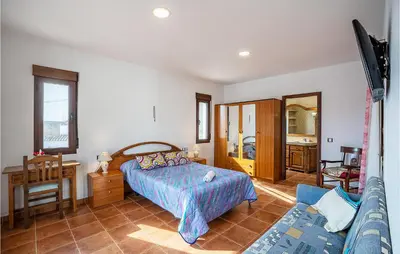 Cama o camas de una habitación en Lovely Home In Galera With Kitchenette