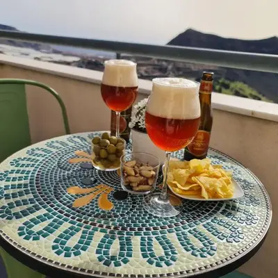 Sybarix Apartment: Precioso apartamento con vistas al golf y el mar
