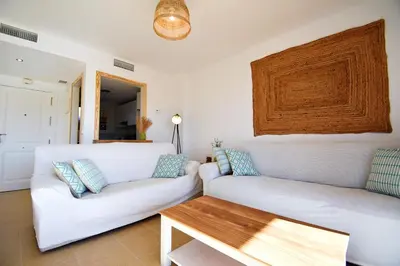 Zona de estar de Marinas Sunset - Tu Dúplex con Solarium Privado!