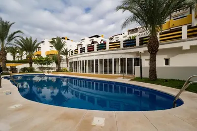Piscina en o cerca de Homes of Spain, Atico Lomas del Mar V con vistas al mar y solárium grande, WIFI