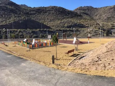 Zona de juegos infantil en Mundo de sol golf et plage