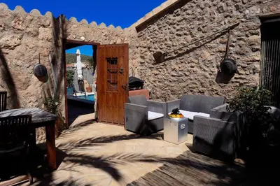 Zona de estar de Tinyhouse im Patio einer romantischen Finca