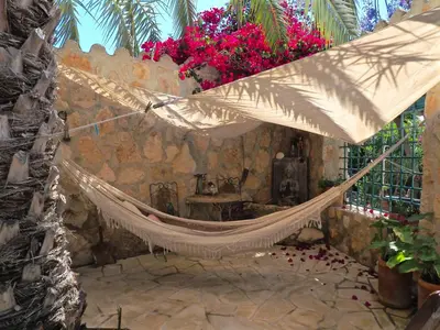 Jardín al aire libre en Tinyhouse im Patio einer romantischen Finca