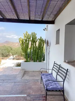 Un balcón o terraza de Oro y Luz