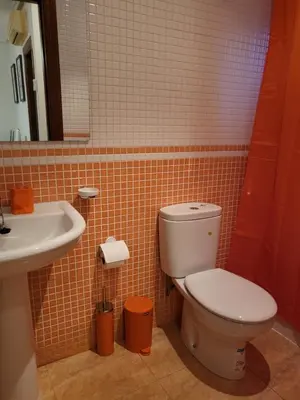 Un baño de ¡Precioso apartamento con fantásticas vistas en Al-Andalus Thalassa!