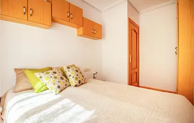 Cama o camas de una habitación en Cozy Apartment In Águilas With Kitchen