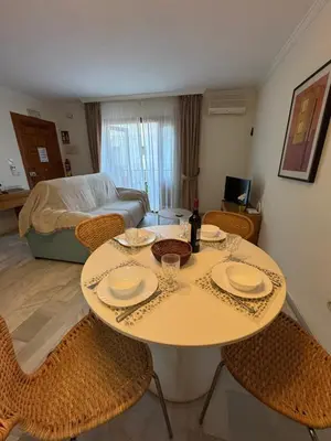 Una televisión o centro de entretenimiento en Casa Elena Vera