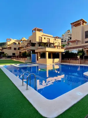 Piscina en o cerca de Precioso ático con vistas al mar y la montaña