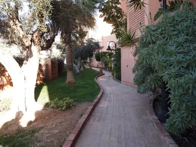 Jardín al aire libre en Apartamentos Mar Azul