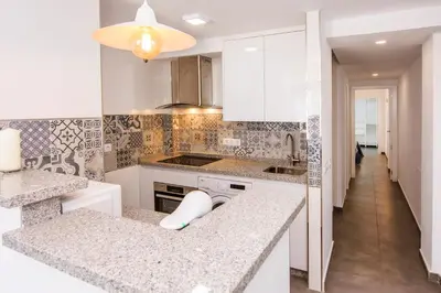 Una cocina o zona de cocina en MIRAMAR - AVD. FARO MESA ROLDAN