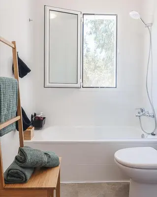 Un baño de La Casa del Álamo