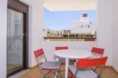 Un balcón o terraza de Un Paso del Mar Apartment