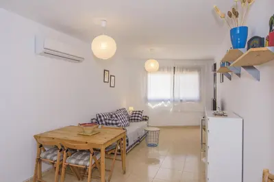 Plano de Un Paso del Mar Apartment