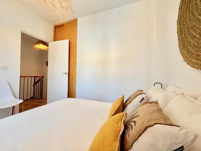 Cama o camas de una habitación en Bahari Marinas - Tú Dúplex con Jardín Privado!