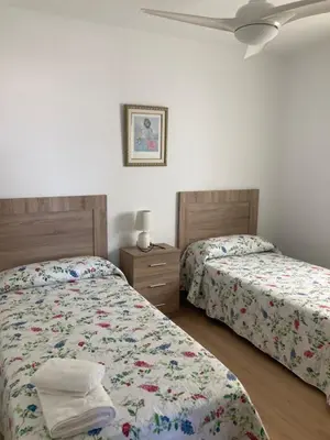 Cama o camas de una habitación en APARTAMENTOS SOL ANDALUZ - GOYA