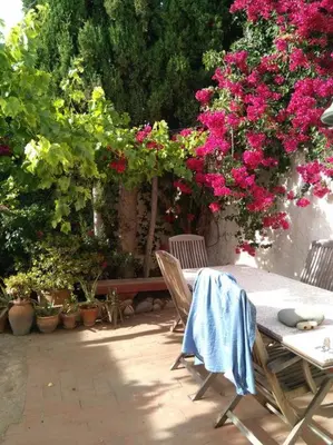 Jardín al aire libre en Casa Bartolo