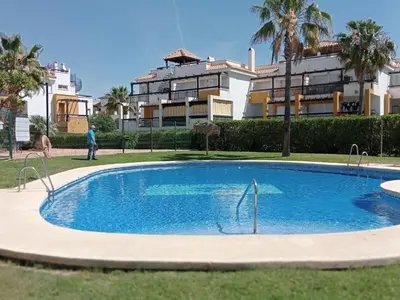 Piscina en o cerca de Vera Playa 2 hab 2 WC parking AA, Wifi, padel piscina climatizada y verano Lomas de mar