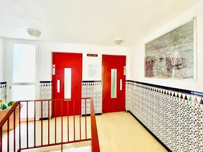 Una cocina o zona de cocina en Seafront apartment in La Garrofa near the beach