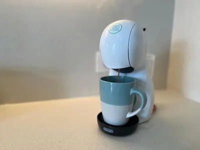 Utensilios para hacer té y café en PalmBeach Mojácar