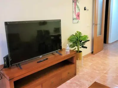 Una televisión o centro de entretenimiento en Villa in Spain with Private Pool