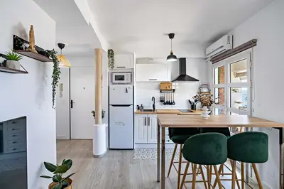 Una cocina o zona de cocina en Apartamento Faro 1