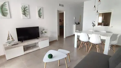 Una televisión o centro de entretenimiento en Apartamento Residencial Mar Y Sal, Roquetas de Mar, Almería, Las Salinas