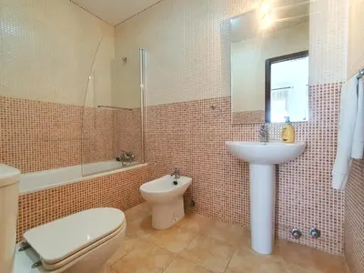 Un baño de Apartamento con Aire Acondicionado, Wifi y Parking - by Aloha Palma
