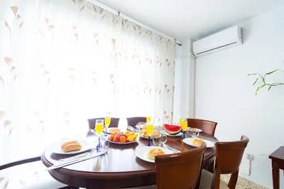 Comida en o cerca de este apartamento