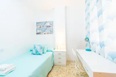 Cama o camas de una habitación en Segunda Linea de Playa, céntrico y equipado - by Aloha Palma