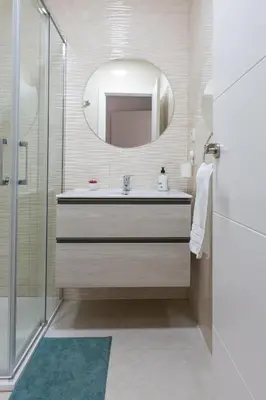 Un baño de Apartamento Catania en Aguadulce con vistas al mar