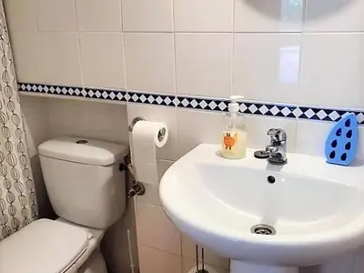 Un baño de Duplex in Urb Naturista near Beach & Pool
