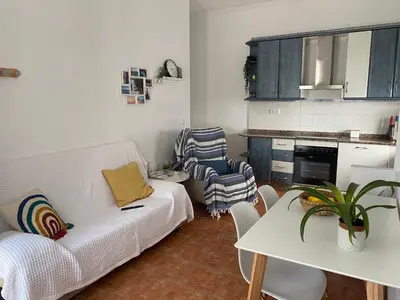Una cocina o zona de cocina en CASA DEL PEZ Vivienda a pie de calle en Agua Amarga a 250 metros de la playa