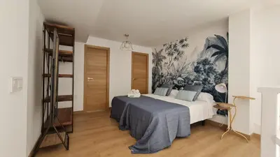 Cama o camas de una habitación en Expoholidays - Plaza Vieja con PARKING gratis