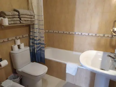 Un baño de cerca plaza de Toros, 2 habitaciones