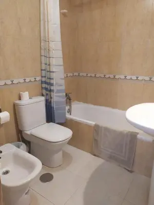 Un baño de cerca plaza de Toros, 2 habitaciones