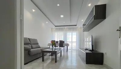 Una televisión o centro de entretenimiento en El Vitoriano