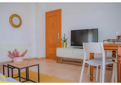 Una televisión o centro de entretenimiento en MojacarProperty, Apto Los Llanos