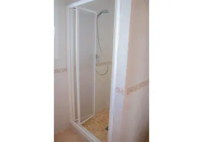 Un baño de MojacarProperty, Apto Los Llanos