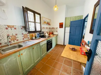 Una cocina o zona de cocina en Casa Amigos Sorvilan- La Palmera