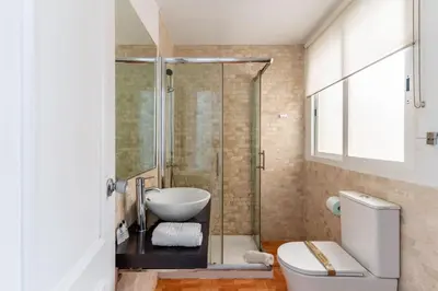Un baño de Expoholidays - Puerto Aguadulce (Av Carlos III 432 3ºI)