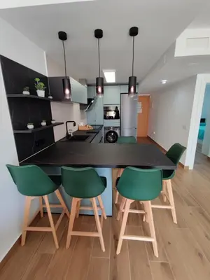 Una cocina o zona de cocina en ÁTICO TERESA BORA PALM, PISCINA PRIVADA CLIMATIZABLE 250m playa