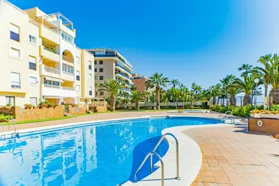 Piscina en o cerca de Ático Almería. Paseo marítimo Roquetas de Mar
