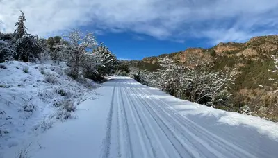 La casita del pueblo en invierno