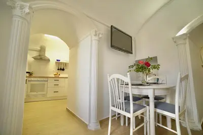 Una cocina o zona de cocina en Casa Cueva Los Mosaicos